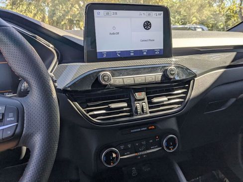 Used 2025 Ford Escape ST-Line image 19