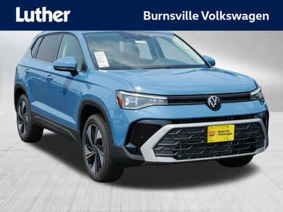 New 2025 Volkswagen Taos SE