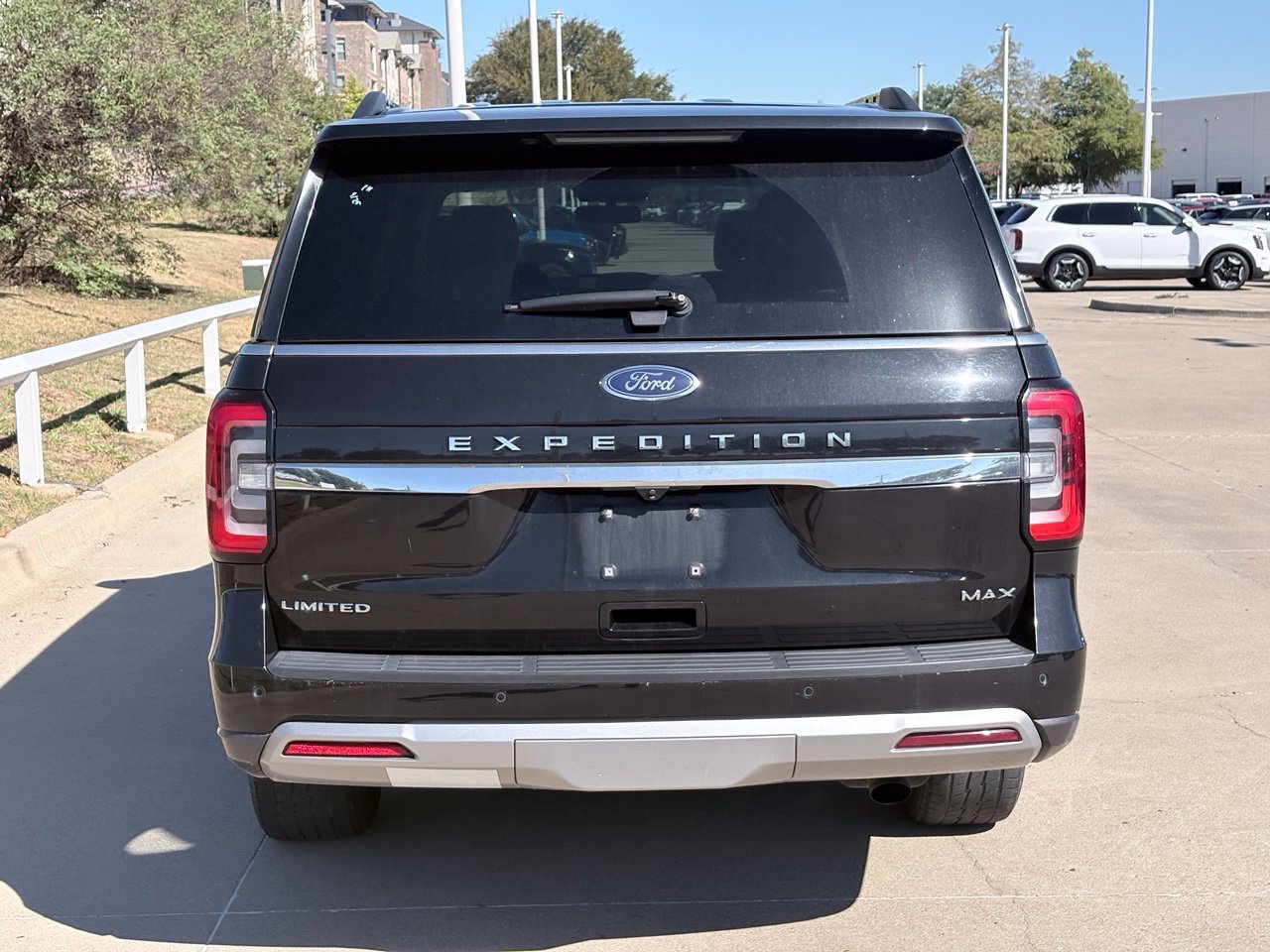 Used 2024 Ford Expedition Max Limited RWD image 5