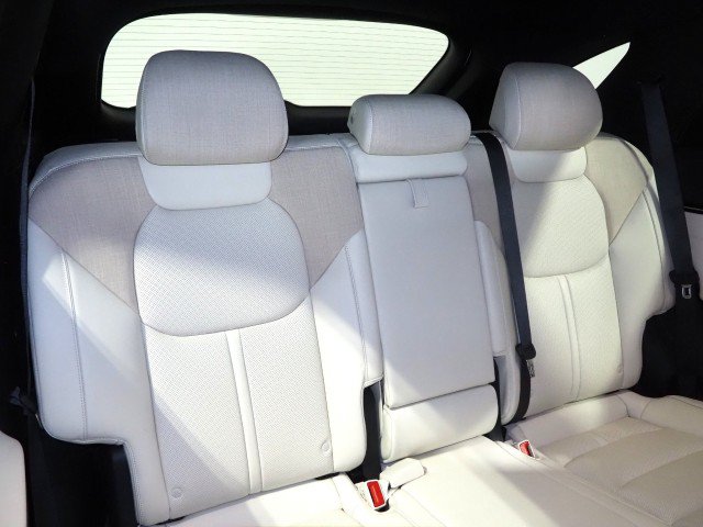 Used 2025 Genesis Electrified GV70 AWD Advance image 16
