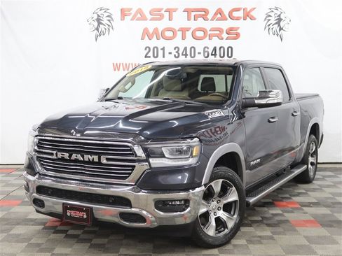 Used 2019 RAM 1500 Laramie AWD/4WD image 1