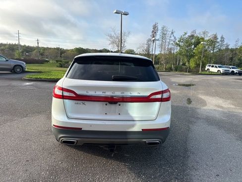 Used 2016 Lincoln MKX Select image 4