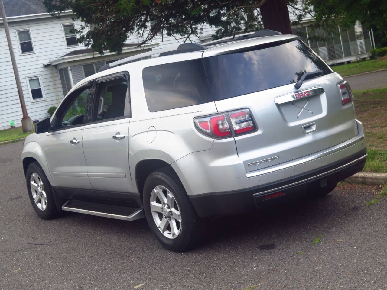 Used 2014 GMC Acadia SLE AWD/4WD image 15