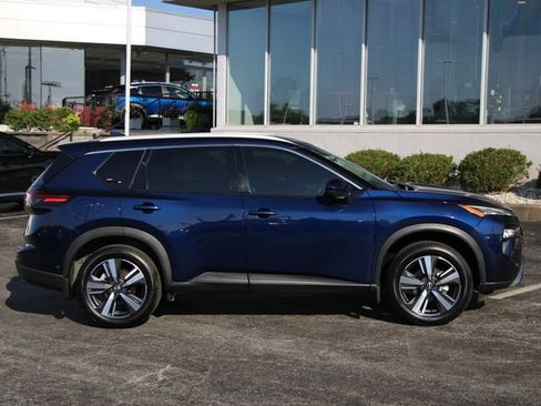 Certified 2024 Nissan Rogue SL w/ SL Premium Package AWD/4WD image 10