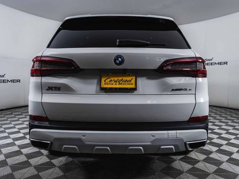 Used 2023 BMW X5 xDrive45e w/ Parking Assistance Package image 7