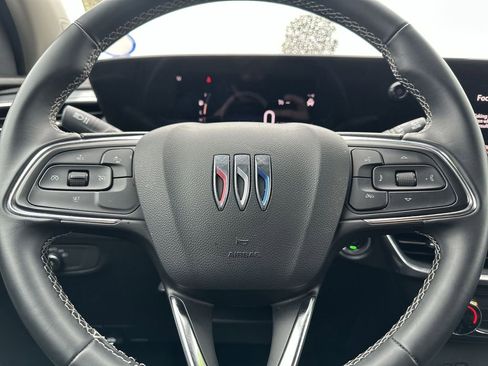 Used 2025 Buick Encore GX Preferred image 21