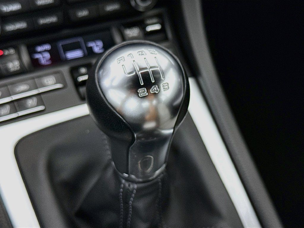 Certified 2024 Porsche 718 Cayman S RWD image 21