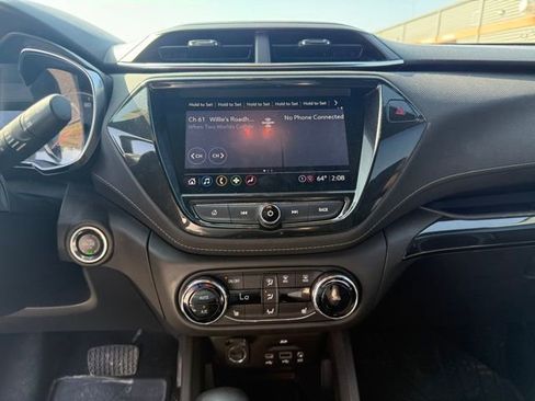 Used 2022 Chevrolet TrailBlazer ACTIV w/ Sun and Liftgate Package image 17