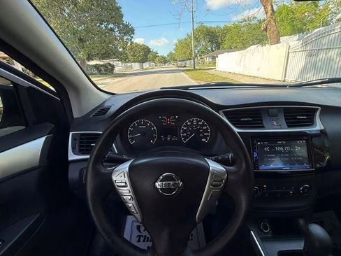 Used 2017 Nissan Sentra S FWD image 8