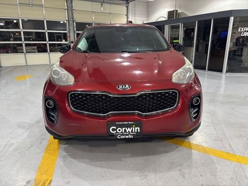 Used 2019 Kia Sportage LX image 9