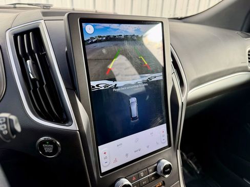 Certified 2024 Ford Edge ST-Line image 28