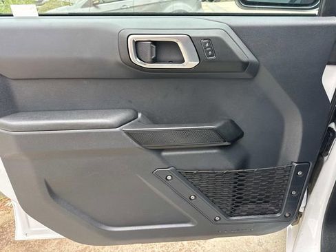 Used 2025 Ford Bronco Big Bend image 14