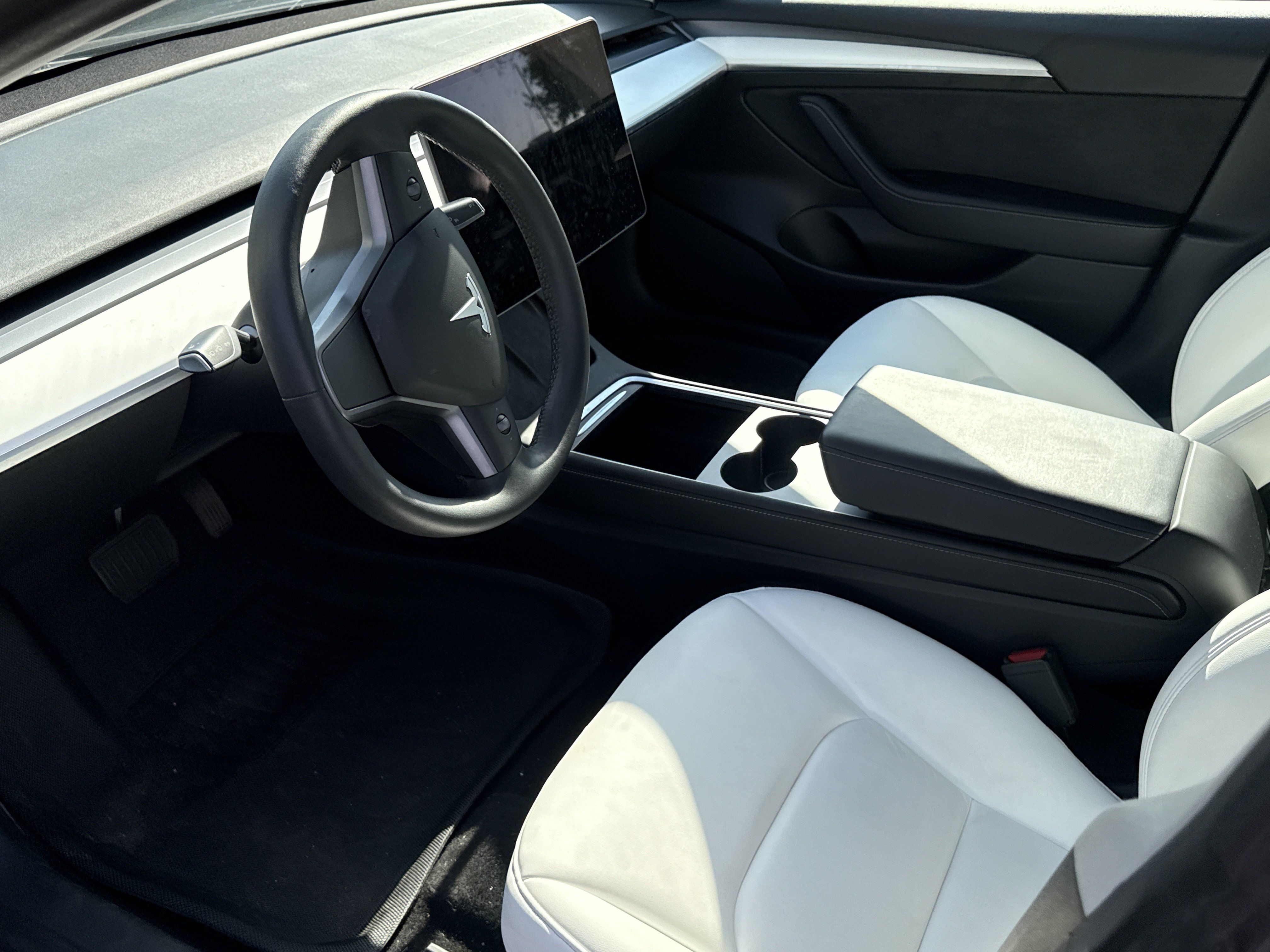 Used 2022 Tesla Model 3 Long Range AWD/4WD image 4