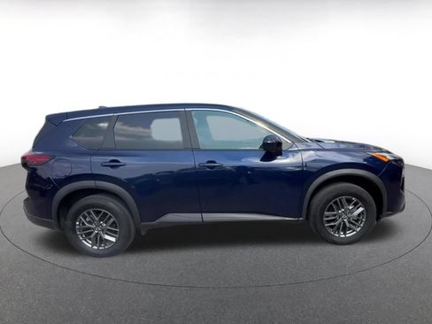 Used 2026 Nissan Rogue SV AWD/4WD image 16
