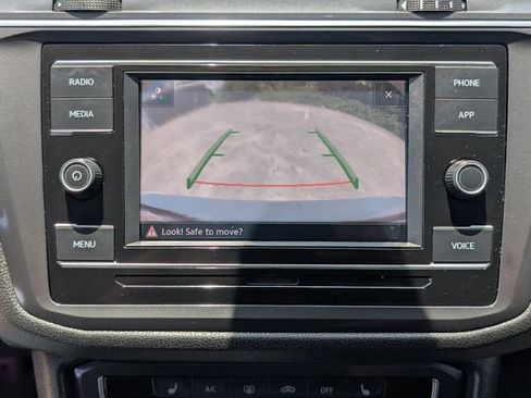 Used 2023 Volkswagen Tiguan S FWD image 19