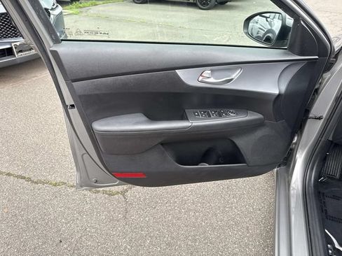 Used 2023 Kia Forte LXS FWD image 13