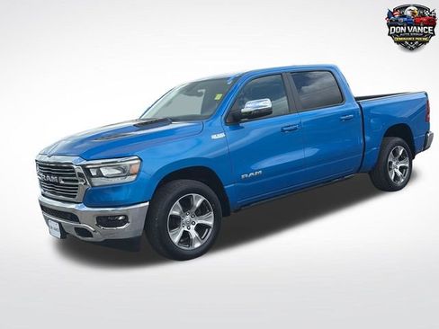 Used 2023 RAM 1500 Laramie AWD/4WD image 2