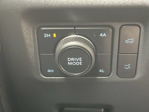 Certified 2025 Ford Expedition Active AWD/4WD image 20