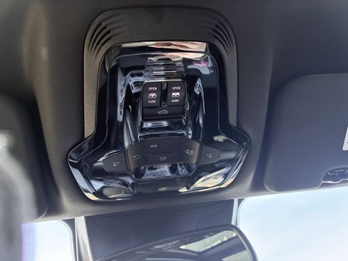 New 2026 Alfa Romeo Stelvio Sprint image 23