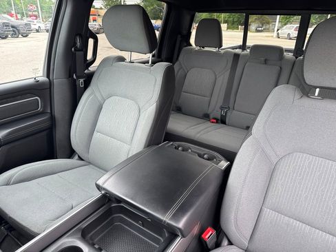 Used 2023 RAM 1500 Big Horn AWD/4WD image 40