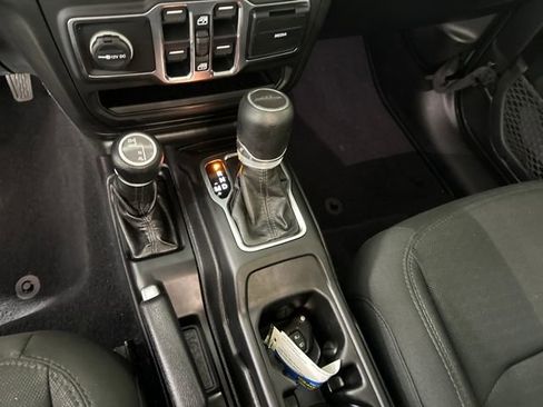 Used 2020 Jeep Gladiator Sport w/ Quick Order Package 24S image 20