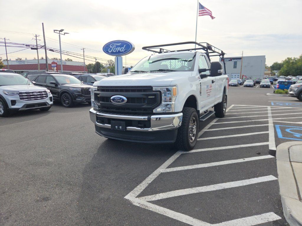 Used 2022 Ford F250 XL w/ Power Equipment Group AWD/4WD image 1