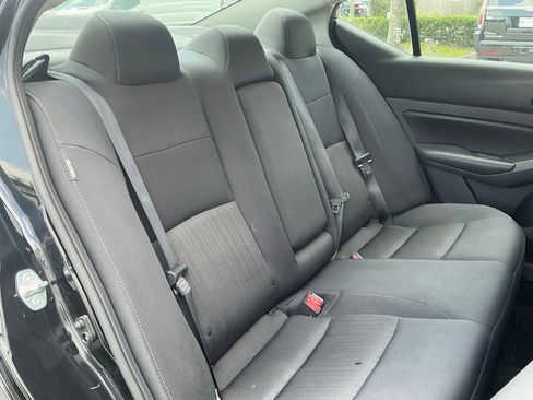 Used 2024 Nissan Altima 2.5 S FWD image 21