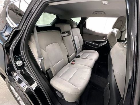 Used 2017 Hyundai Santa Fe Sport AWD/4WD image 18