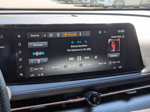 Used 2023 Nissan Ariya FWD image 22