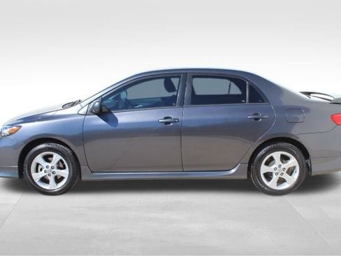 Used 2013 Toyota Corolla S image 4