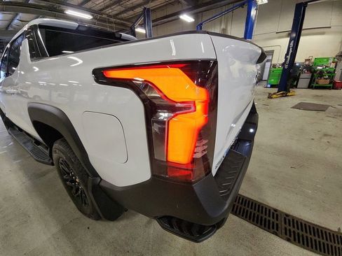 New 2026 Chevrolet Silverado EV LT image 30