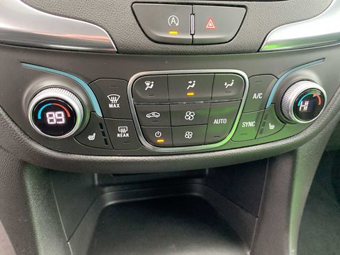 Certified 2024 Chevrolet Equinox LT image 17