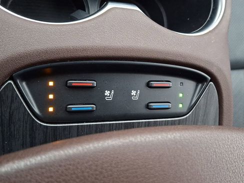 New 2024 Toyota Venza Limited AWD/4WD image 25