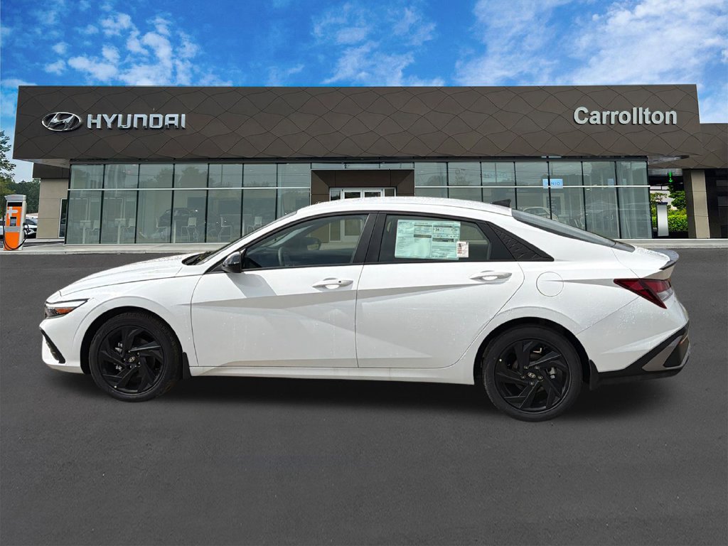 Used 2026 Hyundai Elantra Sport w/ Cargo Package FWD image 8