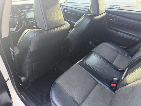 Used 2017 Toyota Corolla SE image 9