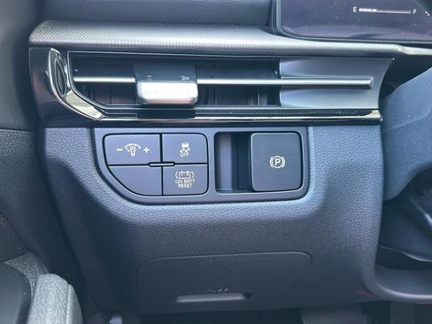 New 2026 Kia Sportage S image 27