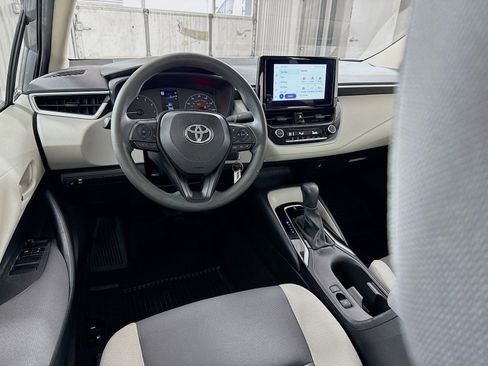 Used 2024 Toyota Corolla LE FWD image 15