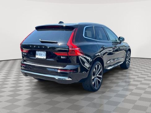 Used 2023 Volvo XC60 B5 Ultimate w/ Climate Package AWD/4WD image 4