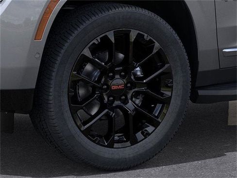 New 2026 GMC Yukon Elevation image 9