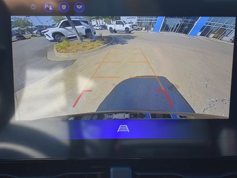 New 2027 Chevrolet Equinox RS w/ LPO, Floor Liner Package FWD image 25