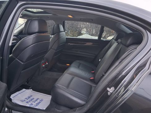 Used 2012 BMW 750Li xDrive image 15