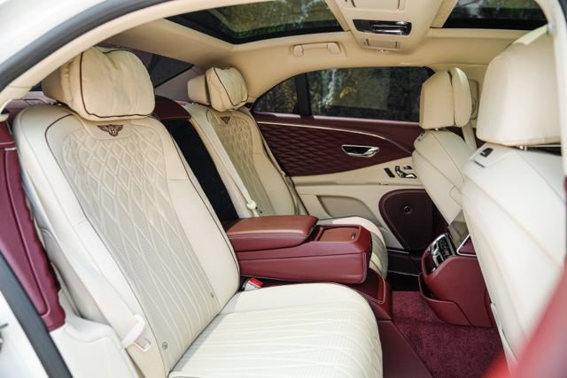 Used 2022 Bentley Flying Spur V8 AWD/4WD image 49