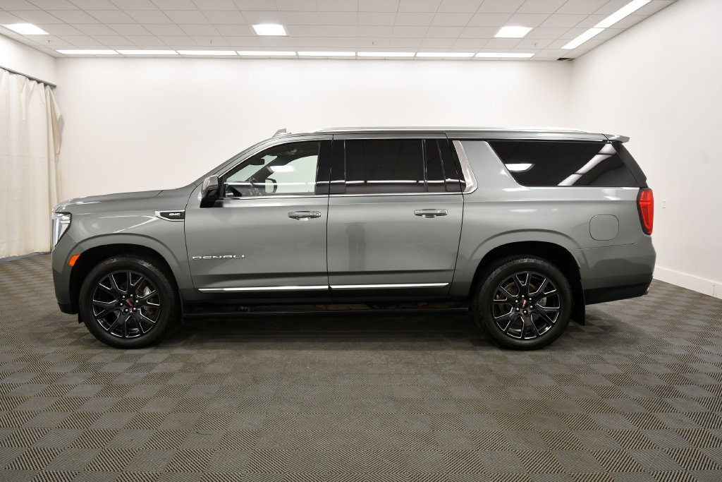Used 2023 GMC Yukon XL Denali AWD/4WD image 4
