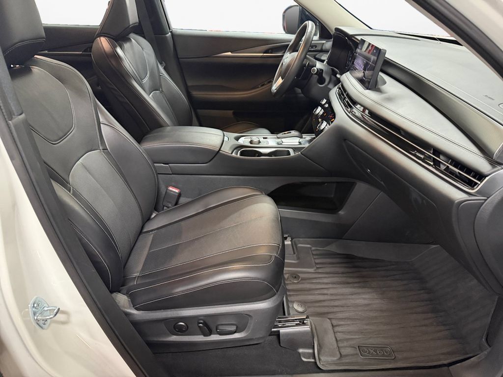 Used 2024 INFINITI QX60 Luxe AWD/4WD image 10