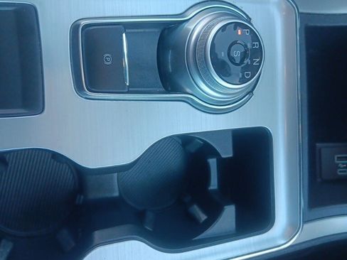 Used 2022 Ford Edge SEL image 33