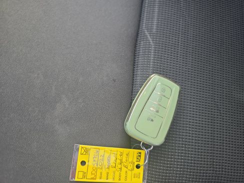 Used 2022 Toyota RAV4 SE w/ Convenience Package AWD/4WD image 37