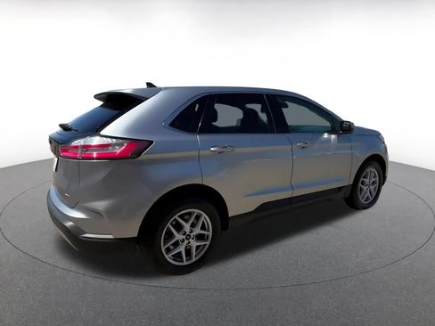 Used 2024 Ford Edge SEL AWD/4WD image 14
