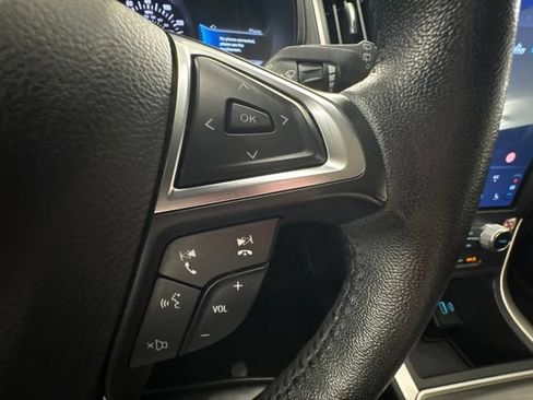 Used 2024 Ford Edge SEL AWD/4WD image 19