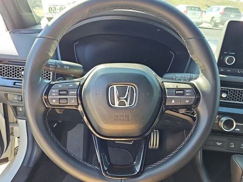 Used 2025 Honda Civic Sport image 22