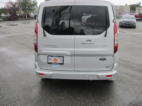 Used 2023 Ford Transit Connect XLT FWD image 6